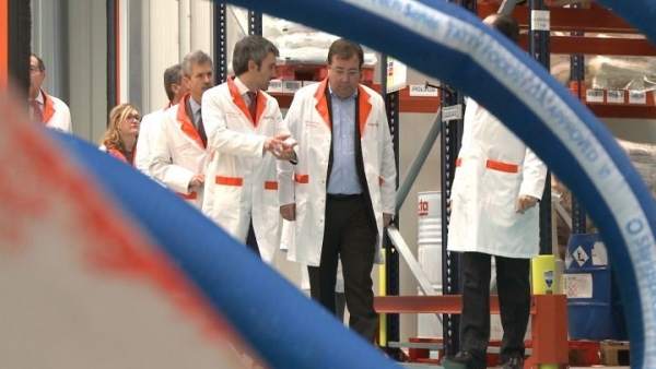 Vara inaugura Factoría Herma Vara inaugura Factoría Herma