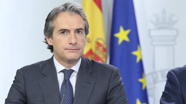 Rueda de prensa de Iñigo de la Serna tras el Consejo de Ministros Rueda de prensa de Iñigo de la Serna tras el Consejo de Ministros