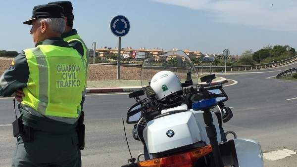 Guardia Civil de Tráfico en Huelva Guardia Civil de Tráfico en Huelva