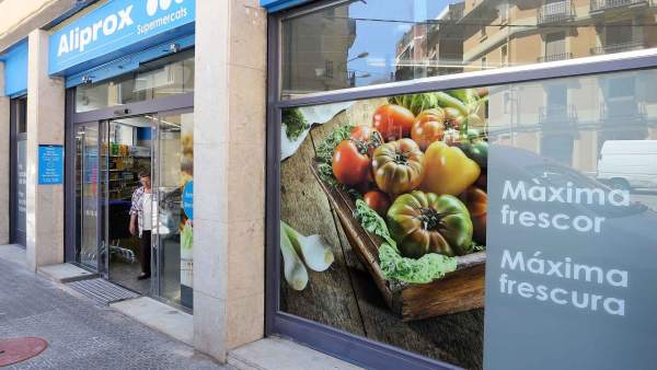Supermercado de Caprabo bajo la enseña Aliprox Supermercado de Caprabo bajo la enseña Aliprox