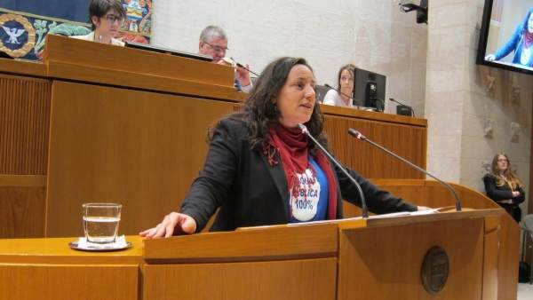 La diputada de Podemos Marta de Santos. La diputada de Podemos Marta de Santos.