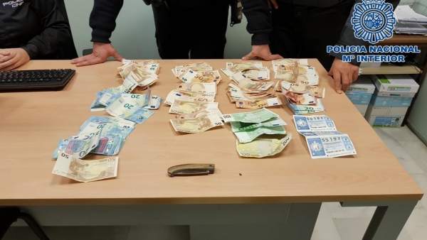 Botín incautado tras la detención de un supuesto ladrón Botín incautado tras la detención de un supuesto ladrón