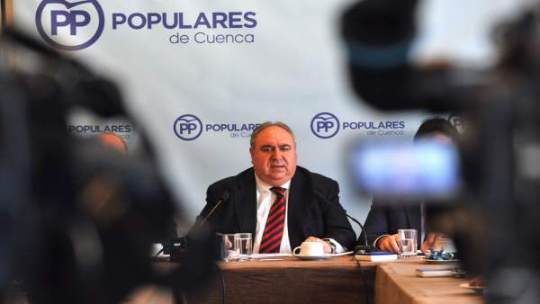 Pp Clm (Fotografías): Vicente Tirado Ofrece Un Desayuno Informativo En Cuenca 21 Pp Clm (Fotografías): Vicente Tirado Ofrece Un Desayuno Informativo En Cuenca 21