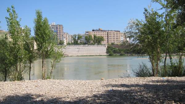 Río Ebro en Zaragoza Río Ebro en Zaragoza