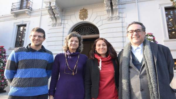 Miembros de la mesa de coordinación de Vamos Granada Miembros de la mesa de coordinación de Vamos Granada