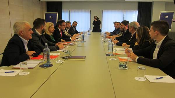 Reunión PSOE y Ciudadanos Reunión PSOE y Ciudadanos