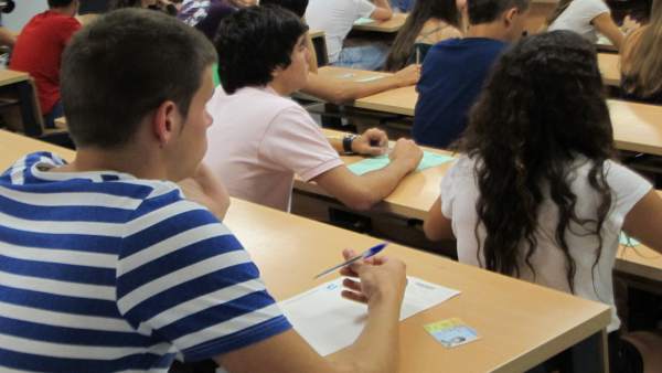 Alumnos, Estudiantes, Examen, Selectividad, PAU, Universidad De Sevilla Alumnos, Estudiantes, Examen, Selectividad, PAU, Universidad De Sevilla