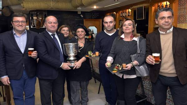 El alcalde de Antequera, Manuel Barón, y otros en la Ruta Gastroturística El alcalde de Antequera, Manuel Barón, y otros en la Ruta Gastroturística