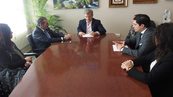 Decano colegio de abogados, Francisco Javier Lara, y alcalde de Estepona Decano colegio de abogados, Francisco Javier Lara, y alcalde de Estepona