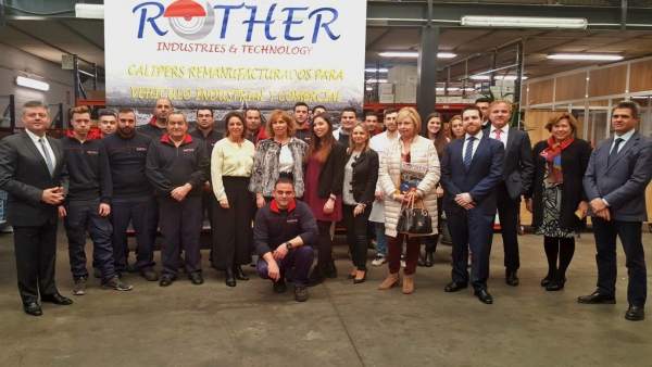 La alcaldesa visita la empresa Rother & Technology La alcaldesa visita la empresa Rother & Technology