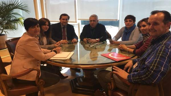 Reunión en la Diputación para preparar la huelga feminista Reunión en la Diputación para preparar la huelga feminista