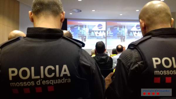 Formación de los Mossos d'Esquadra de cara al MWC. Formación de los Mossos d'Esquadra de cara al MWC.