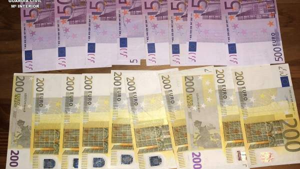 Dinero intervenido en una operación contra traficantes de Tarragona Dinero intervenido en una operación contra traficantes de Tarragona