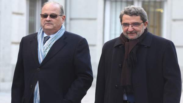 El diputado y exalcalde socialista Antonio Gutiérrez Limones llega al Supremo El diputado y exalcalde socialista Antonio Gutiérrez Limones llega al Supremo