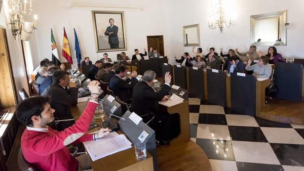 Pleno Diputación de Cáceres Pleno Diputación de Cáceres