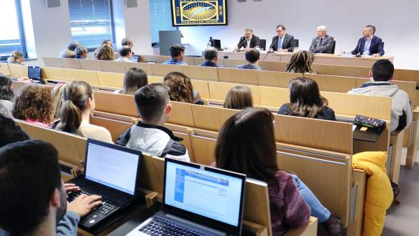 Seminario sobre innovación docente en la Universidad Pablo de Olavide (UPO) Seminario sobre innovación docente en la Universidad Pablo de Olavide (UPO)
