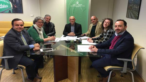 Reunión en el Consorcio de Transportes de Granada Reunión en el Consorcio de Transportes de Granada