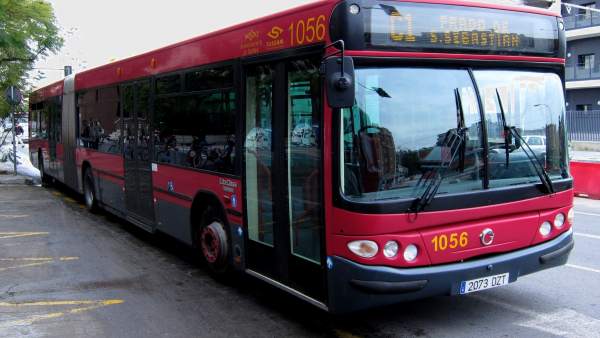 Un autobús de Tussam Un autobús de Tussam