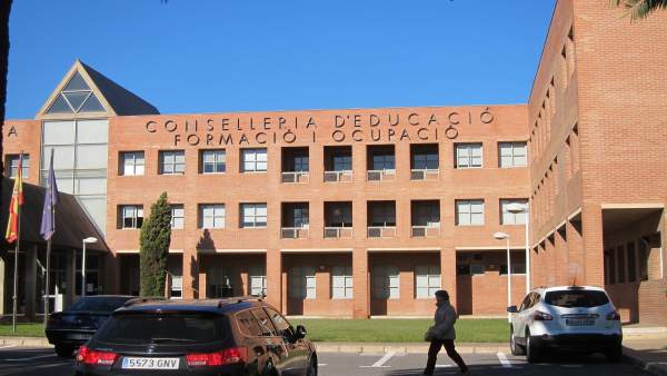 Educació assegura que no "afecta" l'alumnat que no s'haja arxivat el procediment pel decret de plurilingüisme Educació assegura que no "afecta" l'alumnat que no s'haja arxivat el procediment pel decret de plurilingüisme