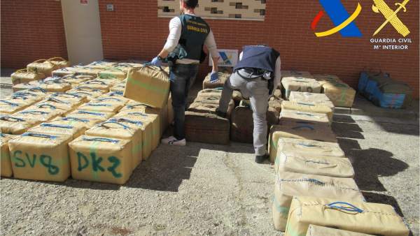 Nota De Prensa Guardia Civil Y Agencia Tributaria Nota De Prensa Guardia Civil Y Agencia Tributaria