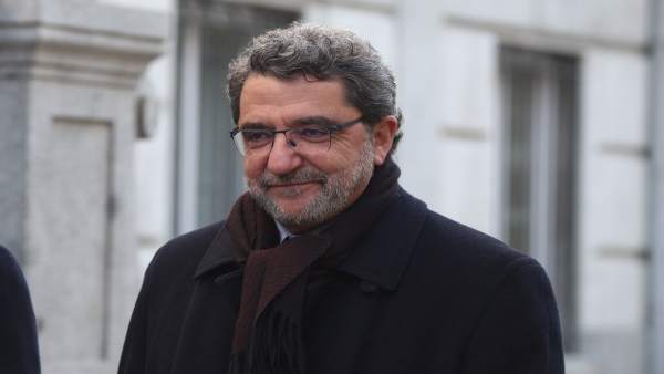 El diputado y exalcalde socialista Antonio Gutiérrez Limones llega al Supremo El diputado y exalcalde socialista Antonio Gutiérrez Limones llega al Supremo