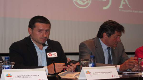 Javier Fernández Lanero (UGT) y el presidente asturiano Javier Fernández Javier Fernández Lanero (UGT) y el presidente asturiano Javier Fernández