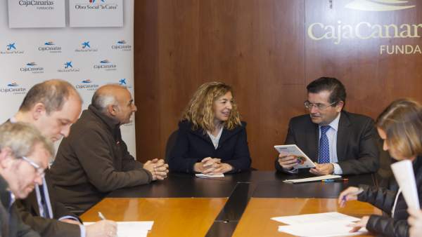 Reunión para adjudicar los proyectos Reunión para adjudicar los proyectos