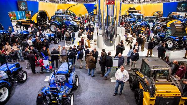 El modelo New Holland T7.225 AC gana el premio 'Tractor de España 2018'. El modelo New Holland T7.225 AC gana el premio 'Tractor de España 2018'.