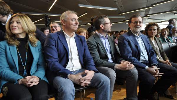 Rajoy ha asistido a la intervención de Beamonte. Rajoy ha asistido a la intervención de Beamonte.