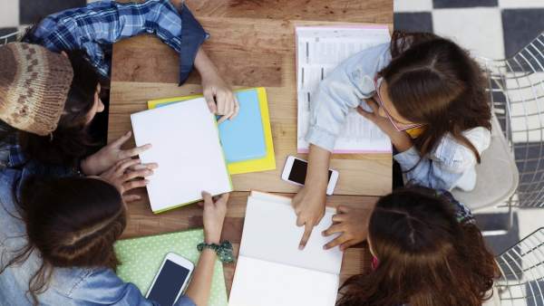 Los estudiantes de 2 de Bachillerato no alcanzan a entender las Matemáticas Los estudiantes de 2 de Bachillerato no alcanzan a entender las Matemáticas