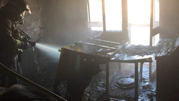 Vivienda incendiada en Sevilla Vivienda incendiada en Sevilla