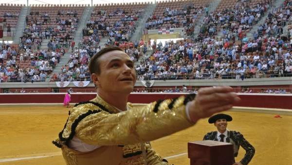 El torero Juan Bautista triunfa en Logroño en La Ribera El torero Juan Bautista triunfa en Logroño en La Ribera