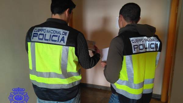 Inspección Policía piso relax Inspección Policía piso relax