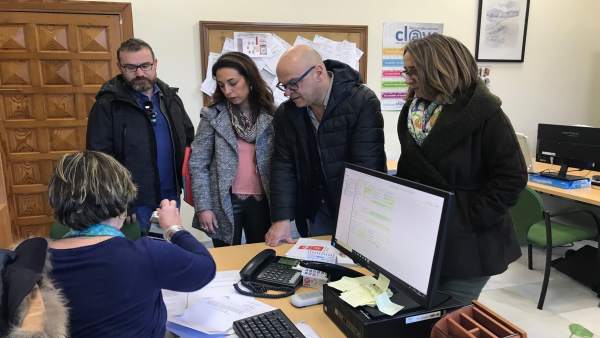 Registro del escrito en contra del cambio de nombre de la UPM Registro del escrito en contra del cambio de nombre de la UPM