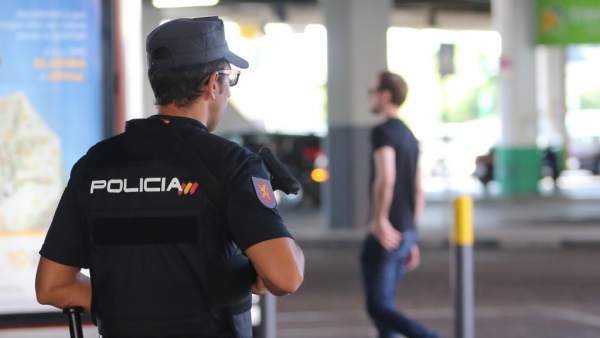 Recursos de Policía Nacional, agente, agentes, policía, policías Recursos de Policía Nacional, agente, agentes, policía, policías