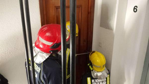 Bomberos intervienen en una actuación Bomberos intervienen en una actuación