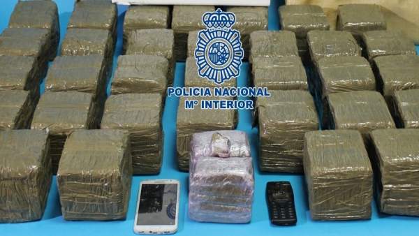 Más de 35 kilos de hachís intervenidos Más de 35 kilos de hachís intervenidos