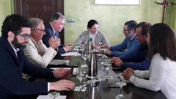 Primera reunión para la confección del Plan Romero para la romería del Rocío. Primera reunión para la confección del Plan Romero para la romería del Rocío.