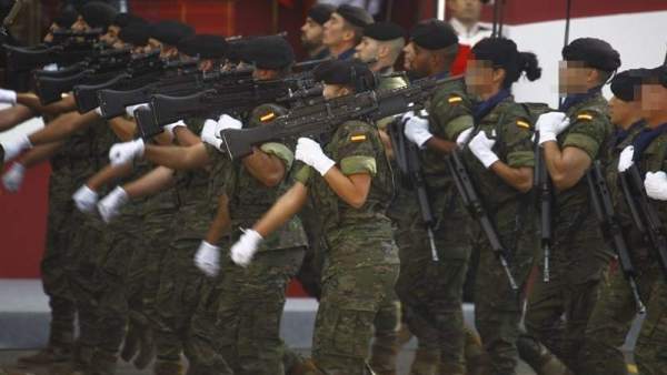Mujeres fuerzas armadas Mujeres fuerzas armadas