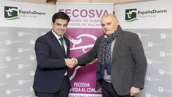 Firma del convenio entre EspañaDuero y Fecosva. Firma del convenio entre EspañaDuero y Fecosva.