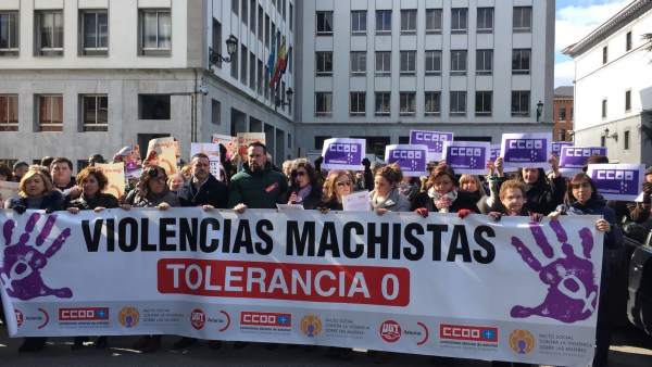 Concentración violencia machista ugt y ccoo Concentración violencia machista ugt y ccoo