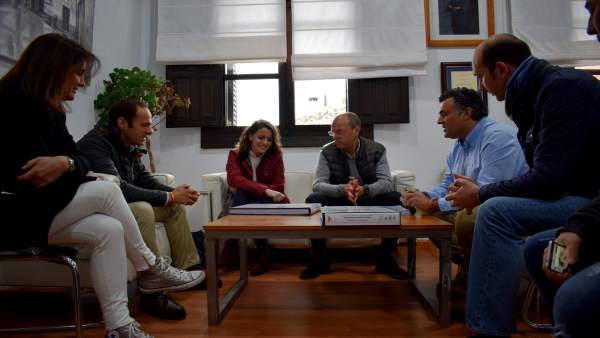 Reunión con el alcalde de Coria Reunión con el alcalde de Coria