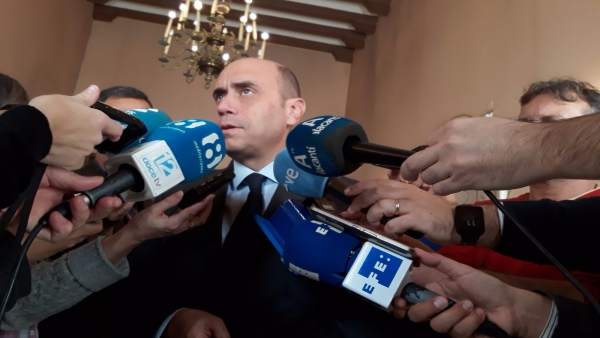 Echávarri, sobre encapçalar la llista a Alacant en 2019: "Estic en condicions de ser candidat" Echávarri, sobre encapçalar la llista a Alacant en 2019: "Estic en condicions de ser candidat"