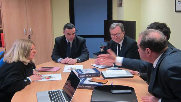 Reunión de Covite con la 'delegación de Iparralde'. Reunión de Covite con la 'delegación de Iparralde'.