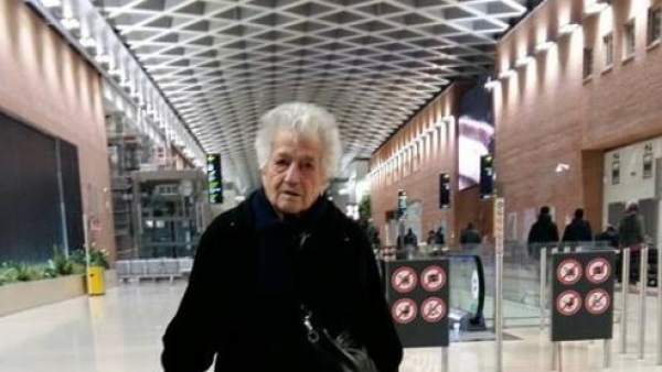 Una abuela italiana de 93 años viaja a Kenia para trabajar como voluntaria Una abuela italiana de 93 años viaja a Kenia para trabajar como voluntaria