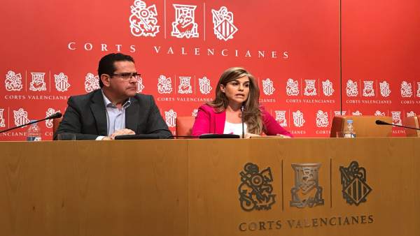 El PP demana aclariments al Consell sobre subvencions per a fomentar el valencià a "dos empreses de familiars de Puig" El PP demana aclariments al Consell sobre subvencions per a fomentar el valencià a "dos empreses de familiars de Puig"