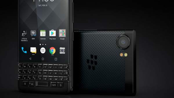 Blackberry lanza KEYOne, un dispositivo con teclado inteligente que responde a gestos táctiles, al igual que la pantalla. Blackberry lanza KEYOne, un dispositivo con teclado inteligente que responde a gestos táctiles, al igual que la pantalla.