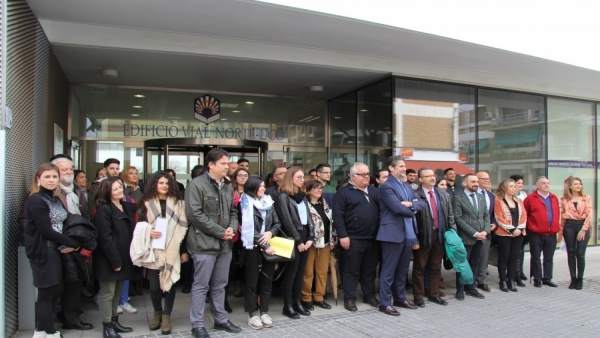 Autoridades, empresas y becarios Autoridades, empresas y becarios