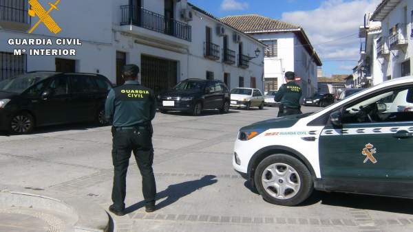Agentes de la Guardia Civil Agentes de la Guardia Civil