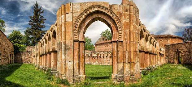 Arcos del Claustro de San Juan de Duero (Soria).